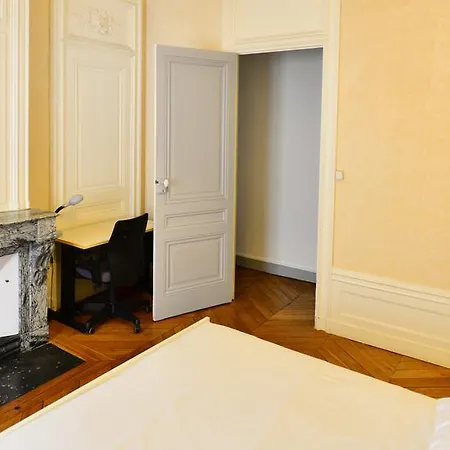 Appart' Celestins Appartement *